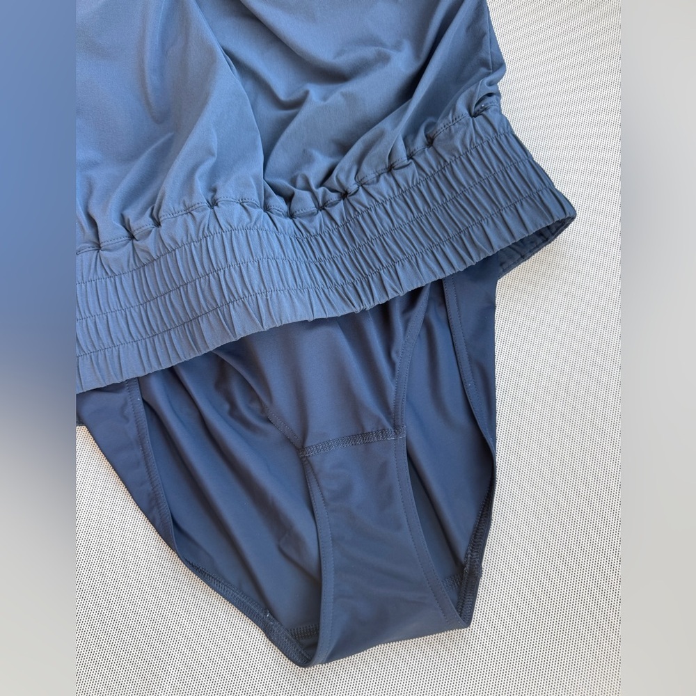Outdoor Voices Black Women's Athletic Shorts 4 inch - Picture 11 of 12